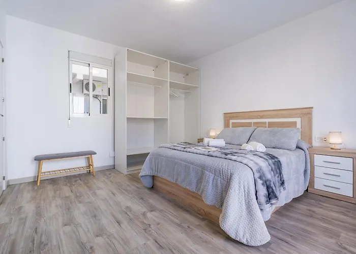 Bright In Maracena Apartment *